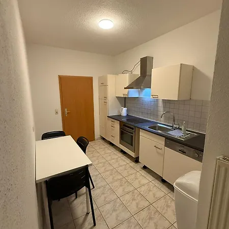 Bezaubernde Ferien- Und Monteurwohnung In